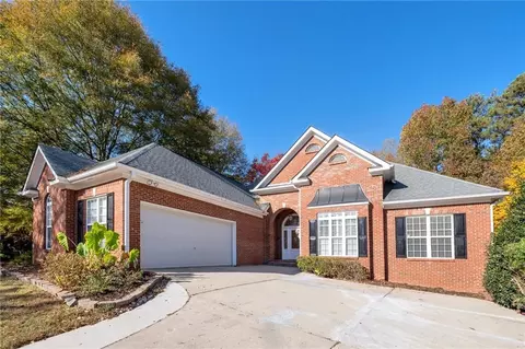 5770 Wembley Dr, Douglasville, GA 30135