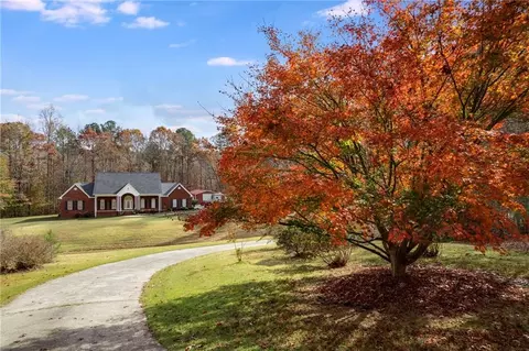 33 Spring Bluff Dr, Bremen, GA 30110 photo 2