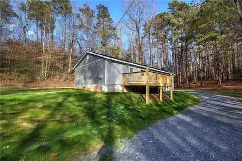 29 Highland Cir SW, Cartersville, GA 30120