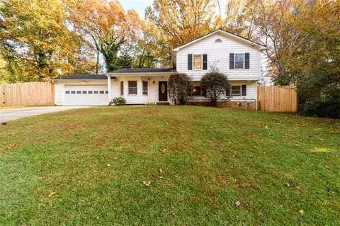 715 Cedar Farms Dr, Lawrenceville, GA 30043