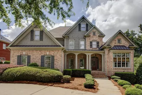 7075 Laurel Oak Dr, Suwanee, GA 30024