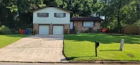 23 Hawthorne Dr, Riverdale, GA 30274