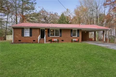 137 Ann Dr, Canton, GA 30114