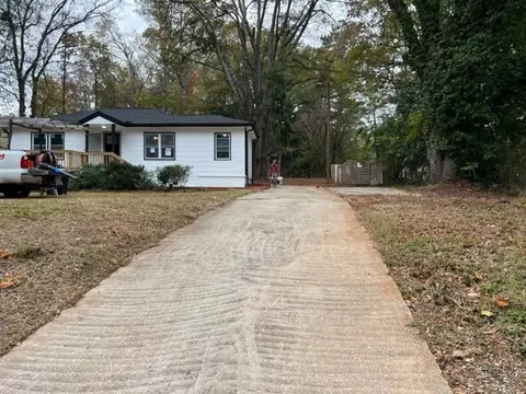4271 E Conley Rd, Conley, GA 30288 photo 4