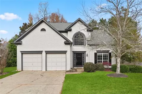 525 Kingsport Dr, Roswell, GA 30076