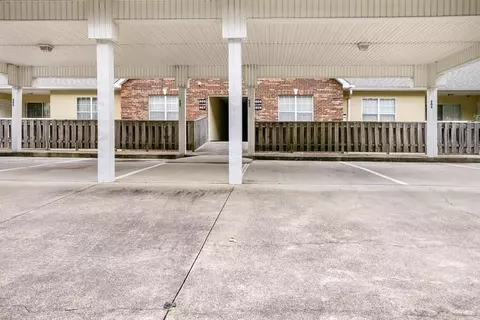 1015 Holly Dr #801, Gainesville, GA 30501