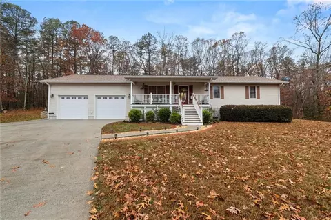 467 Laurel Oak Dr, Cornelia, GA 30531