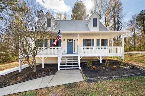 51 Canterbury Dr, Dallas, GA 30157