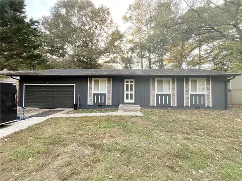 2177 Cherokee Valley Cir, Lithonia, GA 30058