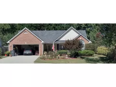 555 Sterling Pointe Ct, Lawrenceville, GA 30043