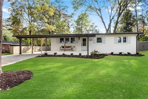 2740 Sherwood Rd SE, Smyrna, GA 30082