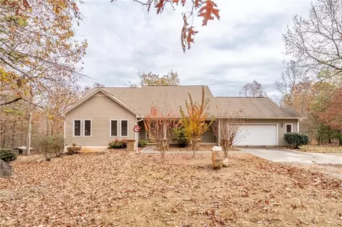 74 Tipperary Dr NE, Adairsville, GA 30103
