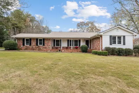 2090 Skyline Dr, Gainesville, GA 30501