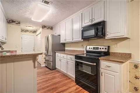 425 Pebble Blvd, Covington, GA 30016 photo 10