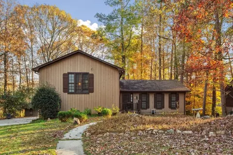 6541 Walden Pond Rd, Stone Mountain, GA 30087