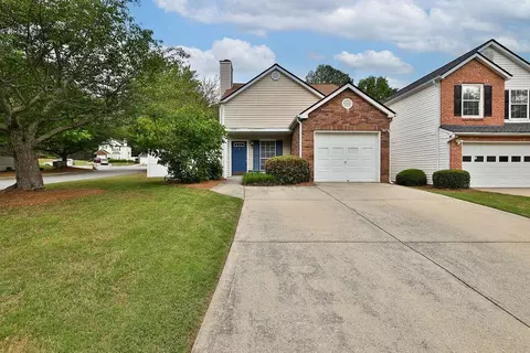 1272 Parkside Club Dr, Lawrenceville, GA 30044