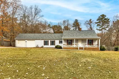 223 Oak Hill Dr, Rockmart, GA 30153