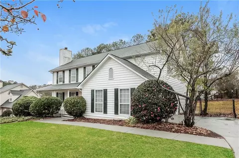 1735 Summit Edge Cir, Loganville, GA 30052