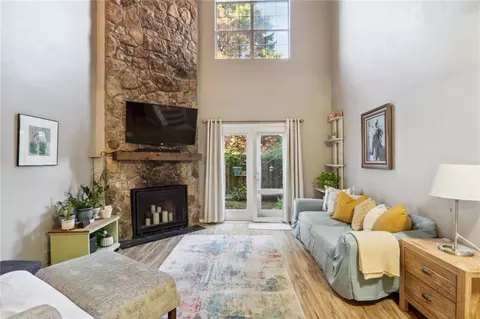 6629 Banbury Ct, Norcross, GA 30093