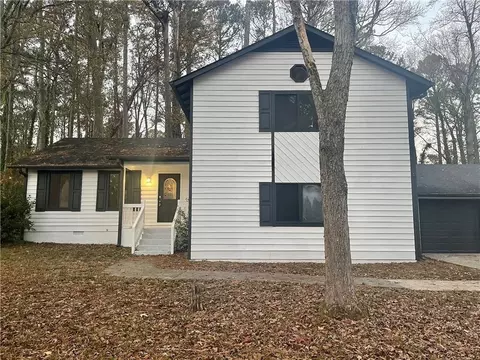545 Windsor Ct, Lawrenceville, GA 30046