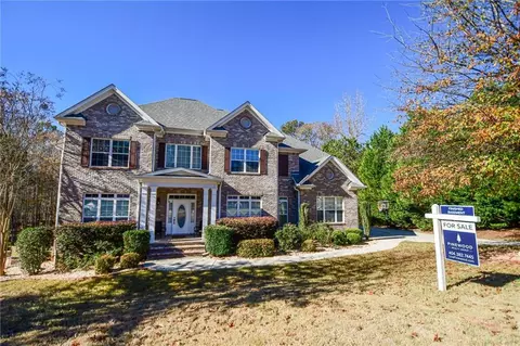 145 Edgewater Trl, Fayetteville, GA 30215