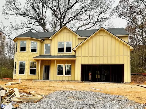 98 Fox Creek Dr, Braselton, GA 30517