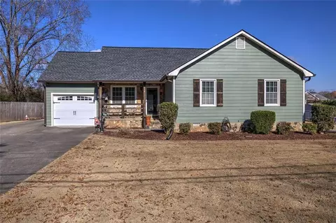 218 Hamilton Crossing Rd, Cartersville, GA 30120