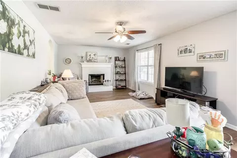 2318 Lakeside Dr, Monroe, GA 30655 photo 5