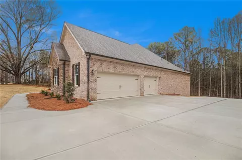 30 Cornish Creek Ln, Covington, GA 30014 photo 2