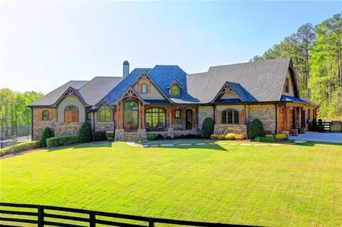 1327 Ewing Chapel Rd, Dacula, GA 30019 photo 2
