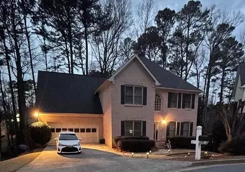1355 Watercove Ln, Lawrenceville, GA 30043