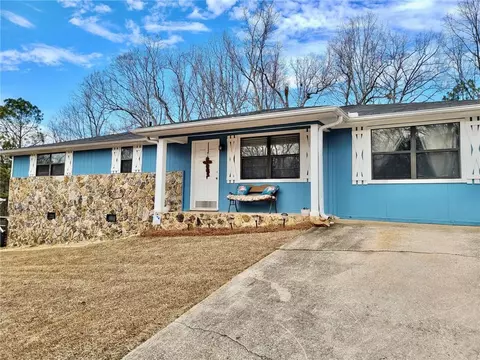 3930 N Quail Dr, Douglasville, GA 30135