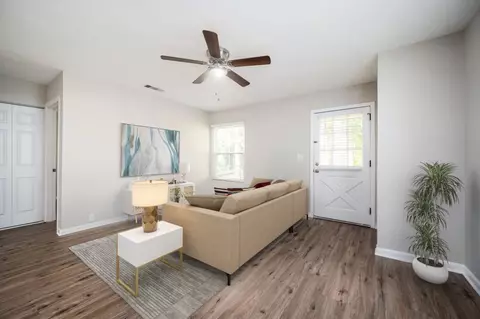 1346 Surrey Ln SW, Marietta, GA 30008
