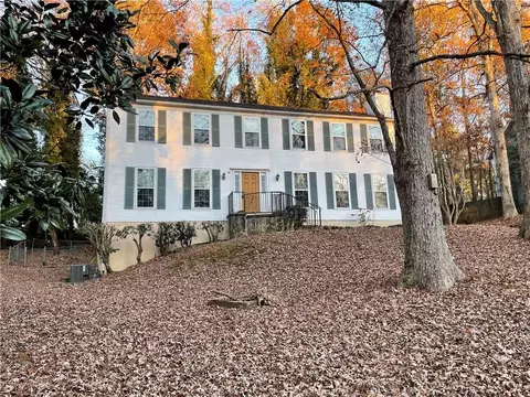 3657 Parkside Ct, Peachtree Corners, GA 30092