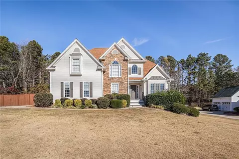 51 Autumn Woods Dr, Dallas, GA 30157
