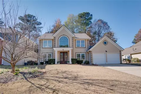 10805 Pinewalk Forest Cir, Alpharetta, GA 30022
