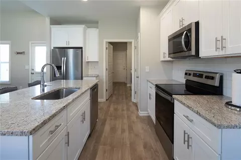 112 White Oak Trl, Commerce, GA 30529 photo 4