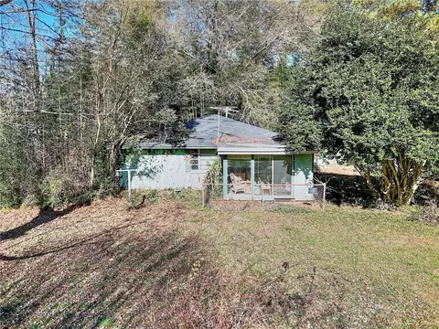 1045 Plainview Dr, Marietta, GA 30066