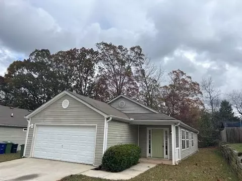 1660 Hallmark Hills Dr, Griffin, GA 30223