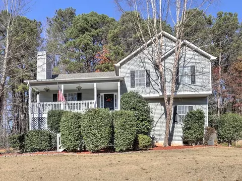 3704 Autumn View Dr NW, Acworth, GA 30101