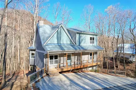 1026 King Mountain Dr, Clayton, GA 30525