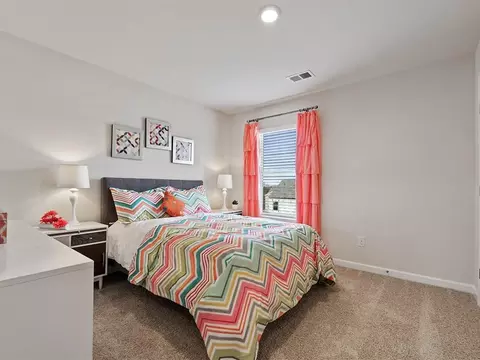 8286 Castleton Dr, Fairburn, GA 30213 photo 12