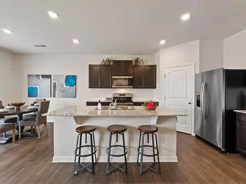 8286 Castleton Dr, Fairburn, GA 30213 photo 7