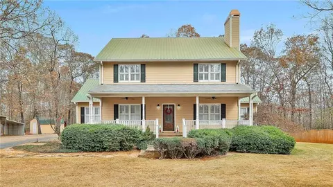 279 Chestnut Hill Rd, Griffin, GA 30224