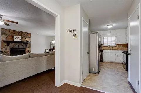7031 Winter Woods Ct, Morrow, GA 30260 photo 3