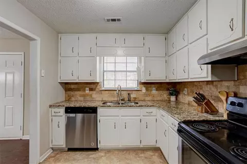 7031 Winter Woods Ct, Morrow, GA 30260 photo 10
