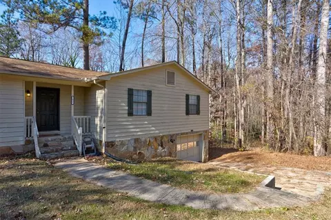 7031 Winter Woods Ct, Morrow, GA 30260 photo 2