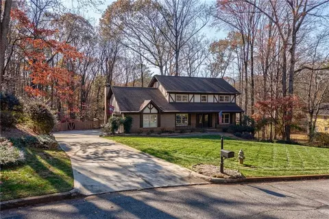 310 Waverly Hall Way, Roswell, GA 30075
