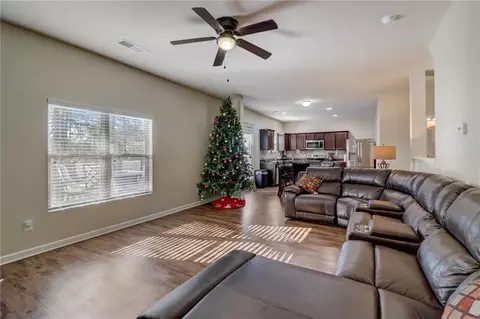 341 Lamont Ln, Hampton, GA 30228 photo 8
