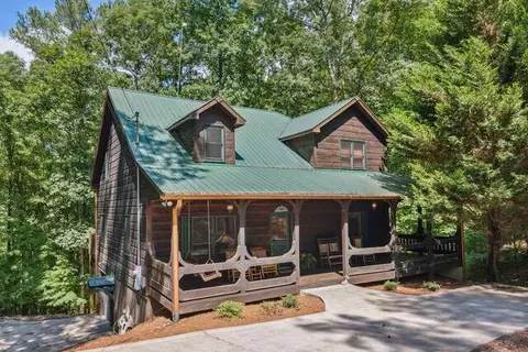 620 Lemmon Ln, Ellijay, GA 30540